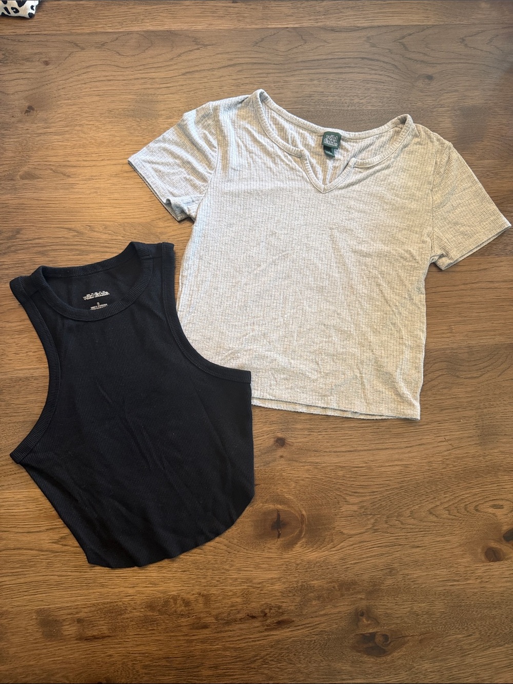 Wild Fable Women's Small Gray T-Shirt & Black Tank Top